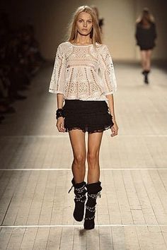 Kendall Jenner Model, 2009 Runway, Model Outfit, Aesthetic Life, New York Aesthetic, Boho Chic Outfits, Rock Chic