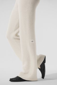 These pants go beyond lounge—they’re next-level luxurious. Done in a waffle knit texture and crafted from the softest, snuggliest cashmere you’ve ever felt, these are the kind of pants you’ll never want to take off. The laid-back fit pairs drapey wide-legs with a high-rise ribbed waistband, for a cozy-chic silhouette that looks even better with the Cashmere Plush Waffle Cropped Long Sleeve. Lounge Fits, Sweatpants And Sweater, Gray Accessories, Celestial Blue, Knit Texture, Cropped Long Sleeve, Knitwear Dress, Fabric Sale, Cozy Chic