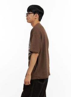 Product Detail Style : Street, Casual Occasion : Back to school Type : Men, TShirts Print : Graphic Material : Polyester, Spandex Sleeve : Short sleeve Neck : Round neck Fit : Loose fit Polyester95 Spandex5 Color : Black, Brown, Light beige Made in Korea Model Size Model is wearing size M/L and the color Brown. Height : 5'9" | 176cm / Top : M / Bottom : L (30 inch) .prddescription table, .prddescription td, .prddescription th { border : 1px solid black; border-collapse : collapse; padding: 10px; Pre-shrunk Brown Crew Neck T-shirt, Sporty Brown Short Sleeve T-shirt, Casual Brown Crew Neck T-shirt, Casual Brown T-shirt With Graphic Print, Casual Brown T-shirt With Letter Print, Brown Relaxed Fit Pre-shrunk T-shirt, Oversized Brown T-shirt With Text Print, Casual Brown Tops With Text Print, Sporty Brown Cotton T-shirt