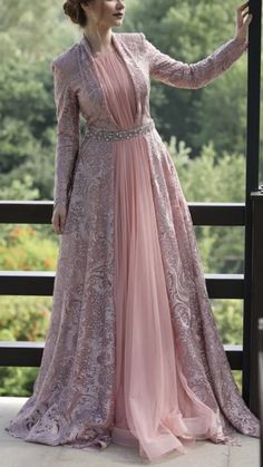 Long Gown Design, Bridal Dress Fashion, Simple Pakistani Dresses, Muslim Fashion Dress, Designer Party Wear Dresses, Designer Dresses Casual