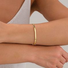 Gold Flat Snake Chain Bracelet,Adjustable Herringbone Bracelet,Dainty Italian Chain Bracelet,Simple Rope Bracelet Anniversary Gift For Her 🌟 Elevate your elegance with our Gold Flat Snake Chain Bracelet. ✨ This adjustable herringbone bracelet is designed for the modern woman who values both simplicity and sophistication in her jewelry. Featuring a dainty Italian chain, this bracelet adds a refined touch to any ensemble, making it ideal for any occasion. Its versatile style seamlessly blends wit Flat Snake Chain, Herringbone Bracelet, Italian Chain, Dainty Gold Bracelet, Halloween Bracelet, Simple Chain, Thoughtful Gifts For Her, Bracelet Simple, Snake Chain Bracelets