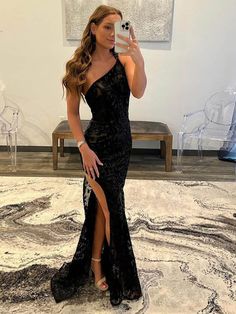 Dazzle in Rosalee's sequined lace allure—mermaid silhouette, one-shoulder charm, & sweeping train. A blend of vintage grace & modern drama in black & red. Black Lace Prom Dress, Black Mermaid, Lace Prom Dress, Black Prom, Lace Mermaid, Tulle Prom Dress, Prom Dresses Lace, Mermaid Prom Dresses, Party Gowns