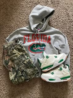 Florida Hoodie Easy 30 day return policy Shirt Outfit Ideas, Street Fashion Men Streetwear, Guys Clothing Styles, Outfit Inspo Casual, Mens Fashion Streetwear, Cool Outfits For Men, Streetwear Men, Fall Fits, Streetwear Men Outfits