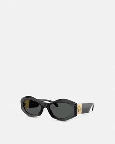 Medusa Plaque Irregular Sunglasses Black | VERSACE US Versace Sunglasses Women, Versace Bathrobe, Geometric Sunglasses, Versace Glasses, Stylish Glasses, Versace Sunglasses, Matches Fashion, Iconic Women, Black Sunglasses