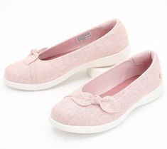 Featuring the laid-back vibes you love with a little bit of stylish sass, these shimmery canvas slip-ons are playfully punctuated with a bow. From Skechers. Todays Styles, Cute Comfy Shoes, Shoe Lacing, Women Casual Flats, Mom Ring, Pink Flats, Over 60 Fashion, Fun Clothes, 60 Fashion