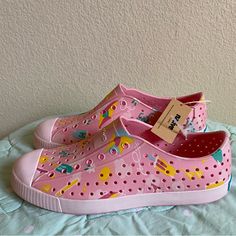 Nwt Native Jefferson Print Big Kid Princess Pink Vacation Size 5. These Are Brand New In Excellent Condition. They Come From A Clean Smoke Free Home. T16 Spring Low-top Sneakers, Playful Spring Sneakers For Playtime, Pink Slip-resistant Sneakers For Summer, Playful Non-slip Closed Toe Sneakers, Playful Summer Sneakers With Rubber Sole, Pink Non-slip Sneakers For Spring, Non-slip Pink Sneakers For Spring, Playful Pink Non-slip Sneakers, Fun Non-slip Sneakers For Playtime