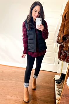 7 Winter Outfits - Petite Style | Pumps & Push Ups Winter Outfits For Petite Women, Winter Outfits Petite, Petite Winter Outfits, Outfit For Petite Women, Puffer Vest Outfit, Outfits For Petite, Simple Winter Outfits, Petite Style, Outfits Petite