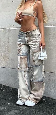 Distressed Cargo Pants, Ripped Cargo Pants, Singer Art, Cargo Pants Outfit, London Outfit, Flight Attendants, Bollywood Style, Older Fashion