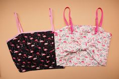 "-Made to Order- Many girls love crop top. Here it is in cute flamingo print! from Amordress:) Top Design: -Adjustable spaghetti straps style -Ribbon straps. -Back self-tied bow ✄ SIZE ✄ Top Size: S Bust 31\"-34\" M Bust 36\"-38\" L Bust 39\"-40\" XL Bust 41-43\" Top length is around 15\"-16\" depends on how much straps is adjusted. ✄ MATERIAL ✄ ●Cotton Fabric ●Polyester lining material. ♥ Matching pearl necklace/ affordable jewelry CLICK=> https://www.etsy.com/shop/Amordress?section_id=14993 Black Beachwear, Bow Crop Tops, Cute Flamingo, Flamingo Print, Affordable Jewelry, Girls Love, Top Design, Flamingo, Pearl Necklace