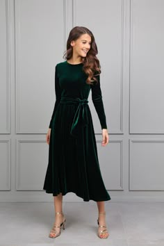 Velvet bridesmaid dress, dark green dress, midi dress, long sleeve dress, a line dress, elegant dress, formal dress, Women Dress, Evening Dress, Party Dress, Wedding Guest Dress, Occasion Dress, Bridal Dress, Maid Of Honor Dress, Cocktail Dress,  Engagement Dress, Civil Ceremony Dress, Gown Dress, Reception Dress, Handmade Dress. Velvet is a soft, luxurious fabric that has a distinctive sheen and a smooth texture. It's often chosen for more formal, event occasions due to its rich appearance. Thi Velvet Dress Midi, Velvet Dress Coat, Dark Green Velvet Dress, Emerald Green Velvet Dress, Long Sleeve Elegant Dresses, Velvet Formal Dress, Velvet Bridesmaid Dress, Dark Green Bridesmaid Dress, Velvet Bridesmaid