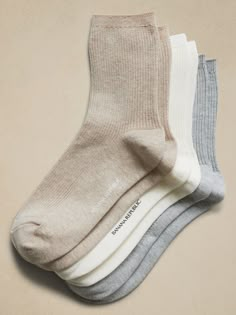 This luxurious sock blends together beautiful silk with breathable cotton to make everyday feel more indulgent.  Set of 3.  Hits above the ankle. Simple Socks, Ankle Boots Winter, Boots Plus Size, Silk Socks, Learn From Your Mistakes, Inheritance Games, Post Grad, Winter Inspo, Fun Socks