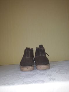 "Vtg women`s chestnut brown suede leather shoes. Italian lace up sneakers. Made in Italy. EU size 36. European flat heels shoes. condition: a little used shoes. Look photos, please. measurements: outsole length 26 cm / 10.1\" in heels height 2 cm / 0.8\" in EU size 36 (labeled size) 3.5 UK (labeled size) US 5.5" Brown Suede Lace-up Shoes With Rubber Sole, Brown Suede Low-top Leather Shoes, Brown Suede Slip-on Leather Shoes, Suede Lace-up Shoes With Rubber Sole And Round Toe, Brown Suede High-top Leather Shoes, Brown High-top Lace-up Shoes With Rubber Sole, Brown Suede Closed Toe Leather Shoes, Brown High-top Lace-up Shoes With Leather Sole, Brown High-top Lace-up Shoes With Textured Sole