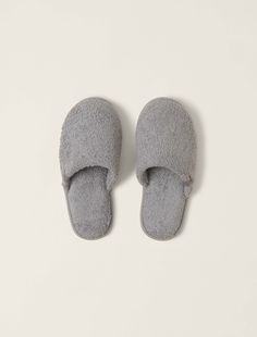 Keep your feet cozy and comfortable with our CozyChic® Unisex Slipper. These slippers are perfect for anyone who wants to relax and unwind. Experience ultimate comfort and style with our unisex slippers. Unisex Slippers, Relax And Unwind, Slippers