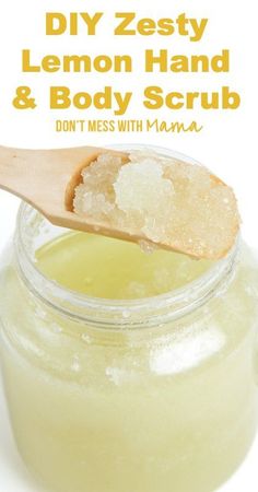 DIY Zesty Lemon Body Scrub #beauty #DIY #essentialoils - DontMesswithMama.com Lemon Hand Scrub, Lemon Body Scrub, Make Up Diy, Sugar Scrub Recipe, Diy Kosmetik