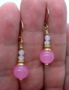 Pretty! 10Mm Pink Jade +2 Pcs Round 4Mm Opal Yellow Gold Plated Earrings Jewlery Earrings, Anting Manik, Pink Jade, Beaded Earrings Diy, Jewelry Making Earrings, Homemade Jewelry, Earring Ideas, Jewelry To Make, Creative Jewelry