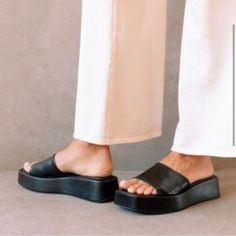 Alohas Janice Black Vegan Platform Slide Sandals Size 36 Never Worn Product Type: Sandal Platform Height: 5 Cm Material: 100% Pu Made In Spain Platform Slide Sandals, Vegan Sandals, Sandal Platform, Platform Slides, Black Vegan, Slide Sandals, Women's Shoes Sandals, Shoes Sandals, Spain