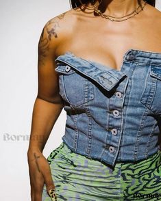 Bormay - Denim Elastic Tube Top Featuring Fashionable Button-Up Accents Top Vaquero, Denim Diy Clothes, Denim Tube Top, Denim Crop Top, Flowers Fabric, Denim Chic, Denim Diy, Jeans Diy, Cardigan Outfits