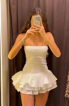 Prom Dresses Strapless, White Dress Outfit, Concert Dresses, White Ruffle Dress, Short Prom Dresses, Mini Dress Outfits, Strapless Prom Dresses, Dress With Ruffles, Vacation Dress