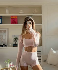 Outfit Selfie Ideas, Lidia Mera, Pilates Body Goals, Pink Outfit Summer, Wellness Princess, Selfie Poses Ideas, Outfits Asian, Pilates Girl, Pilates Aesthetic