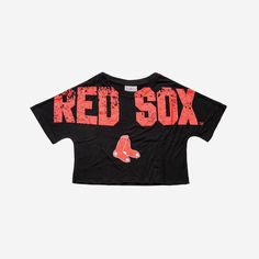 Make sure your fan fashion is nothing short of top of the line. Or should we say "crop top of the line"? Because no one's going to look better than you when you put on this Boston Red Sox Women's Distressed Wordmark Crop Top. Features Printed team logo on display so everyone knows who you're rooting for on gameday Team colored, printed team name display for additional team spirit Crop top design so you can look fashionable AND fan-tastic Short sleeves to keep you feeling and looking cool Details Red Sporty Crop Top For Streetwear, Sporty Red Crop Top For Streetwear, Red Cropped T-shirt With Letter Print, Red Cropped T-shirt With Graphic Print, Red Cropped T-shirt For Streetwear With Short Sleeves, Red Short Sleeve Crop Top For Streetwear, Red Cropped Cotton T-shirt With Letter Print, Red Cotton Cropped T-shirt With Letter Print, Casual Fitted Top For Fan Merchandise