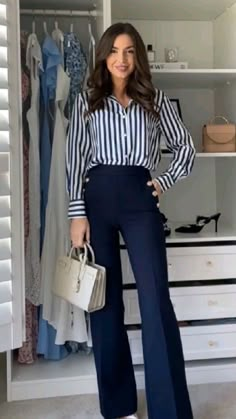 Closet Full Of Clothes, Business Outfits Women, Corporate Outfits, Mode Casual