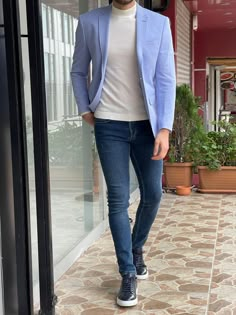 Davis Blue Slim Fit Cotton Blazer – brabion Blazer And Jeans Outfit Mens, Light Blue Blazer Outfit Men, Blazer Con Jeans, Light Blue Jacket Outfit, Light Blue Blazer Outfit, Blazer With Jeans Men, Casual Blazers For Men, Blue Blazer Outfit Men, Sky Blue Blazer