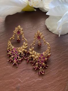 Length: 3 inches Kammalu Designs Gold Latest, Red Gold Earrings, Gold Zumaka, Chandbali Earrings Gold, Kundan Earrings Gold, New Necklace Designs, Desi Jewellery, Latest Earrings Design, Fashion Jewelry Necklaces Gold