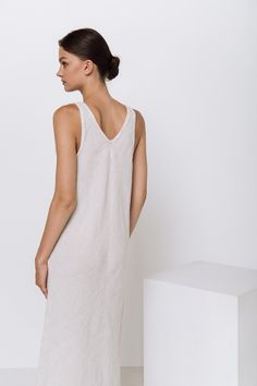 Natural Linen dress de ROME -sleeveless - deep V-neck front and back and armholes - length 50 '' / 127 cm , ankle length  ( from the back to the bottom of the dress ) -no pockets Bias cut. Bias cut means , the fabric is cut on the diagonal, making it skim the body curves nicely. Relaxed fit, not too loose or oversized. We recomend to order the size you wear for the look like on the model, or go size down for more fitted look. Please be sure to check the measurements carefully if you decide to go size down Model is 179 cm 5'10'' tall, 60kg / 132 lb and wear size M , color white stripes - Made from Oeko-Tex certified 100% French linen , 160 GSM - Washed and soft linen dress, so it will not shrink anymore. - Not ironed ( and no need to iron to have relaxed look ) Fitted Linen Sleeveless Dress For Daywear, Sleeveless Linen Dress For Daywear, Sleeveless Beige Linen Dress For Daywear, Sleeveless V-neck Dress For Daywear, Sleeveless Unlined Linen Spring Dress, Sleeveless Unlined Linen Dress For Spring, Sleeveless Linen Spring Dress, Fitted Linen Slip Dress For Summer, Sleeveless Unlined Slip Dress For Daywear