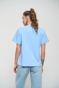 Basic pastel cornflower blue loose-fit T-Shirt. The laconic design and heavy cotton knit make this model very versatile. Different jeans, skirts, and trousers options are suitable as a bottom. Pastel colors and all types of blue denim best emphasize the freshness of the sky-blue shade. Our favorite is a comfortable look with white sport palazzo pants and sneakers. Oversized Blue T-shirt For Everyday, Oversized Light Wash Cotton Tops, Blue Boxy Fit Cotton T-shirt, Blue Boxy Fit Top For Summer, Summer Blue Boxy Fit Tops, Oversized Plain Blue Top, Plain Blue T-shirt For Spring, Oversized Light Blue T-shirt For Summer, Blue T-shirt For Spring Loungewear