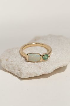 Ionia Ring Opal And Peridot Ring, Unique Engagement Rings Opal, Emerald And Opal Ring, Everyday Emerald Ring, Opal And Emerald Ring, Pretty Jewellery Rings, Gold Rings With Stone, Rough Opal Ring, Natural Opal Jewelry