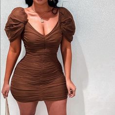 Style: Fashion Color: Brown Material : Polyester Composition: 82% Polyester 18% Elastane Never Worn! Hubble Bubble, Baddie Fashion, Mark Brown, Cute Birthday Outfits, Dress Sleeve Styles, Dress Item, Bubble Sleeve, Birthday Outfits, Hip Dress