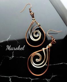 Botanical Copper Wire Earrings, Flat Wire Jewelry Ideas, Diy Earrings Dangle, Diy Wire Jewelry Rings, Wire Jewelry Ideas, Wire Jewelry Earrings, Wire Jewelry Patterns, Wire Wrapped Stone Jewelry, Wire Wrap Jewelry Designs