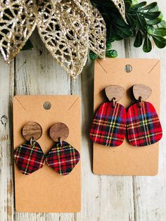 Christmas plaid earring/christmas plaid earring/christmas geo plaid earring/wood geo shape earring/wood dangle earring/wood plaid earring So cute and trendy right now! This listing is for one pair of wood geo shape Christmas leather plaid dangle earrings.Earrings are backed with black leather. Wood Earring studs are nickel and lead Free.  Please make sure to choose size choice at checkout thanks !! Questions ,special orders? Please feel free to convo me:) Thanks for taking a look at my shop❤️Sam Boho Christmas Earrings, Cricut Jewelry Ideas, Wood Earrings Diy, Holiday Earrings, Christmas Leather Earrings, Glowforge Christmas Earrings, Christmas Earrings Diy, Glowforge Earrings Christmas, Plaid Polymer Clay Earrings