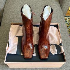 Size 36 Jaggar Boots Brand New - Never Worn Dustbag & Box Included :) Shoes For Winter, Holiday Dressing, Pixie Cut Styles, Chocolate Color, Boot Brands, Shoe Obsession, Winter Shoes, Leather Booties, Brown Boots