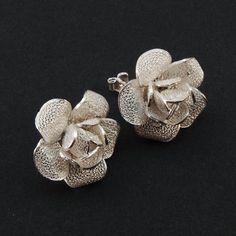 Thea Rose - Silver Filigree earrings Pooja Items, Silver Pooja Items, Handcrafted Silver Jewelry, Silver Jewellery Indian, Filigree Jewelry, Gold Fashion Necklace, Filigree Earrings, Jewelry Design Earrings, Tiny Stud Earrings