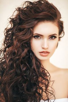 long bangs hairstyles voluminous curls loose messy hair curly ideas layers wavy women Loose Curly Hair, Loose Curls Hairstyles, Curls For Long Hair, Long Curls, Voluminous Curls, Curly Bob Hairstyles, Loose Curls, Loose Hairstyles