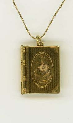 GOLD-BOOK-SHAPED-PICTURE-LOCKET-FLOWER-BLOSSOM-ETCHED-amp-NECKLACE-925-FINE-1103 Gold Medallion Locket Necklace Stamped 14k, Vintage 14k Gold Necklace In Antique Gold, Antique Gold 14k Gold Locket Jewelry, Antique 14k Gold Locket Jewelry, Antique Gold 14k Stamped Jewelry As Gift, Vintage 14k Gold Antique Gold Necklace, Gift Antique Gold Jewelry Stamped 14k, 14k Gold Antique Gold Locket Jewelry, Vintage 14k Antique Gold Necklace