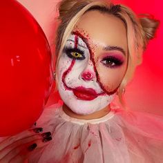 Cosmetology Halloween Contest, Spooky Halloween Makeup Looks, Crazy Clown Makeup Halloween, Glam Gore Makeup, 30 Days Of Halloween Makeup, Half And Half Makeup, Sfx Horror Makeup, Halloween Makeup 2024, Halloween Makeup Disney