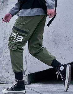 Type: Techwear pants Design: Techwear, streetwear Technical pants: This techwear pants is the perfect garment to complete your Techwear outfit. Premium quality: Reinforced seams, comfortable to wear, soft touch Materials: Polyester Machine washable: 30 °C (86 °F) Size(cm | in) Waist Length Hip S 68 | 26.7 94 | 37 105 | 41.3 M 72 | 28.3 96 | 37.8 110 | 43.3 L 76 | 29.9 98 | 38.6 115 | 45.3 XL 80 | 31.5 100 | 39.4 120 | 47.2 Elevate Your Urban Ensemble with Khaki Pants Streetwear The magic of Khak Outfits With Black Cargo Pants, Mens Techwear, Cargo Pants Streetwear, Techwear Pants, Techwear Outfits, Combat Pants, Casual Cargo Pants, Khaki Cargo Pants, Black Cargo Pants