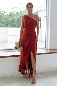 one shoulder chiffon slit bridesmaid dress Party Dress Inspiration, Bridesmaids Dress Inspiration, One Shoulder Bridesmaid Dresses, One Shoulder Bridesmaid, Designer Bridesmaid Dresses, Red Chiffon, Bridal Party Dresses, Chiffon Skirt, Groom Dress