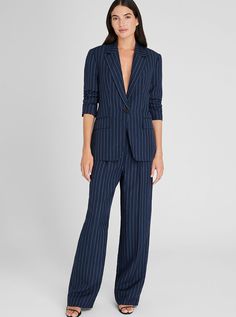 Taking your look to the next level has never been easier thanks to this slightly relaxed single-breasted blazer. Tailored from a refined linen-blend fabrication and finished with a single-breasted button closure. Layer it over everything from work attire to jeans and a tee. Navy Linen Suit, Linen Trousers Women, Blue Linen Trousers, Cut Blazer, Blue Suits, Chic Blazer, Brand Clothes, Fashion Days, Navy Linen