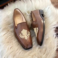 A perfect fit for the classy you! THESE SHOES ARE NON LEATHER. ANY RETURN ON CLAIM OF NON LEATHER WILL NOT BE ACCEPTED Comfortable,beautiful and handmade loafers which can be customised. Message us for any query. Brown Leather Shoes Mens Outfit, Shoes For Sherwani For Men, Sherwani Shoes Men, Sherwani Shoes, Brown Loafers Men, Mens Wedding Shoes, Customised Shoes, Reception Shoes, Reception Outfit