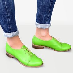 Leather; upper & lining Man-made sole 2.5 cm / 1.0" heel height Handcrafted in Europe Materials: A celebration of bright spring colours, these oxford shoes are built with a slim silhouette design and classic punched detailing. Wear these lace-ups with everything from tailoring to dresses to add a dose of androgynous cool. Material: Tropic Green Soft Leather Laces: Beige & Orange (bonus) Decorations: Brogues, Perforations Sole: Beige #1685 CUSTOMIZEBANNER460991377_ Casual Green Leather Shoes With Brogue Detailing, Green Leather Shoes With Almond Toe And Leather Sole, Green Oxfords With Stitched Sole, Green Oxfords With Stitched Sole And Round Toe, Green Round Toe Leather Shoes For Derby, Green Leather Shoes For Derby With Round Toe, Green Leather Round Toe Shoes For Derby, Green Slip-on Oxfords With Brogue Detailing, Green Brogue Slip-on Oxfords