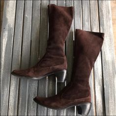 Brown Suede Distressed, Worn Look Boots In Well Loved Used Condition. Tight, Skin Fitted Boots. See All Photos For Signs Of Wear: Heels Are Scratched, The Ankle Area Shows Signs Of Wear, The Suede Overall Shows Signs Of Wear. Price Reflects Fair Used Condition. Approx Measurements: Heel Height 2.5”, Ankle Flat Across 4 1/4”, Shaft 6 1/4” Flat Across, Length From Heel To Top 14” Size: 8 Tags: Low Heels, Leather, Stretchy Boots Classic Fitted Suede Knee-high Boots, Fitted Knee-high Suede Boots With Suede Lining, Fitted Suede Knee-high Boots With Suede Lining, Fitted Knee-high Boots With Suede Lining For Fall, Fitted Knee-high Boots With Suede Lining, Fitted Suede Boots With Round Toe, Fitted Low Heel Heeled Boots With Leather Sole, Fitted Boots With Suede Lining And Almond Toe, Fitted Boots With Suede Lining And Pointed Toe