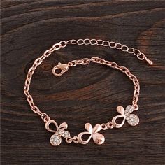 Rose Gold Chain Bracelet For Women Crystal Wedding Jewelry Ladies Charm Wrist Bracelet Pulseras Model Number:32470077521 Gold Chain Bracelet For Women, Chain Bracelet For Women, Butterfly Charm Bracelet, Crystal Wedding Jewelry, Gold Chain Bracelet, Gold Bracelet For Women, Rose Gold Chain, Elegant Bracelet, Gold Bracelet Chain