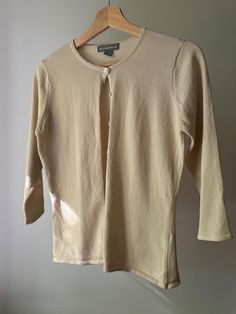 Brand: Beecher's Brooke Size small bust: 32" waist: 29" length: 22" sleeve length: 16.5" material: 78% acrylic, 22% nylon Cardigan Vintage, Cream Cardigan, Light Cream, Jumpers And Cardigans, Small Bust, Cardigans For Women, Festival Season, Sweater Outfits, Knit Sweater