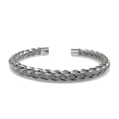 A unique piece of handmade jewelry that is super easy to put on and very comfortable You will love this amazing bracelet crafted from 5 small stainless steel wires braided in a spiral pattern. The smooth 1/4 inch wide braid is finished at each end with with rounded stainless steel caps to ensure nothing will catch on your clothes or scratch your skin. The round braid design makes the bracelet flexible which allows you to easily expand the opening while maintaining its shape. In total the length Boyfriend Bracelet, Round Braid, Silver Braided Bracelet, Wire Cuff Bracelet, Woven Metal, Bracelets For Boyfriend, Wire Cuff, Bracelets And Rings, Spiral Pattern