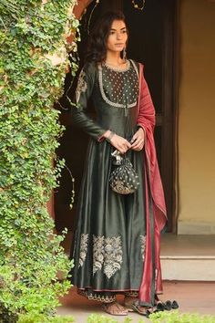 Shop for Matsya Green Chanderi Silk Embroidered Anarkali With Dupatta for Women Online at Aza Fashions Modal Silk Dupatta, Arab Dress, Anarkali With Dupatta, Kurta Pants, Designer Bridal Lehenga Choli, Designer Sarees Wedding, Embroidery Motif, Silk Anarkali, Embroidered Anarkali