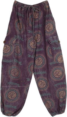 A pair of tropical bohemian handmade hippie print balloon style harem pants in one color.  These pants feature a mesmerizing hippie-inspired print and style that channels the free-spirited vibes of the 60s and 70s. #tlb #SplitSkirtsPants #bohemianfashion #Handmade #hippieharempants Summer Hippie Outfits, Hippie Style 70s, Hippie Outfit Inspo, Tropical Bohemian, Hippy Clothes, Purple Clothing, Hippie Lifestyle, Bohemian Pants, Belly Dance Jewelry