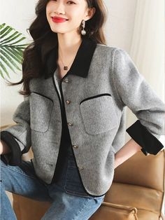 Size Length (cm) Bust (cm) Shoulder (cm) Sleeve (cm) S 55 108 43 56 M 56 112 44 57 L 57 116 45 58 XL 58 120 46 59 XXL 59 124 47 60 Trendy Collared Winter Blazer, Long Sleeve Tweed Jacket For Office, Long Sleeve Tweed Jacket With Pockets For Office, Office Long Sleeve Tweed Jacket With Pockets, Winter Workwear Collared Tweed Jacket, Casual Winter Tweed Jacket Button-up, Winter Workwear Tweed Jacket With Collar, Trendy Tweed Blazer With Pockets, Fall Office Tweed Jacket With Pockets